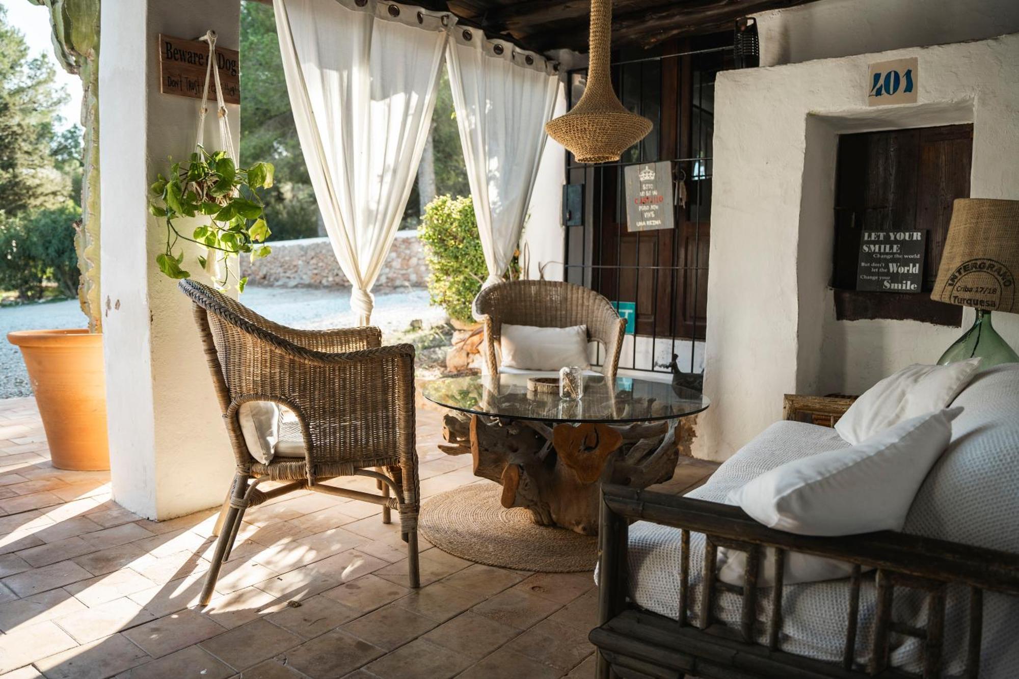 Villa Authentic Ibicenco With Large Pool *